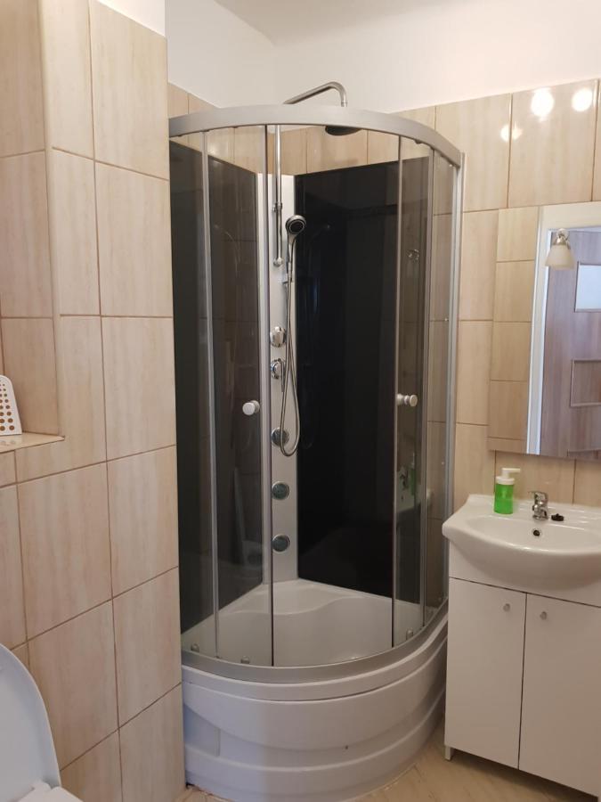 Coser Apartamenty Grzybowska Warszawa Exteriör bild
