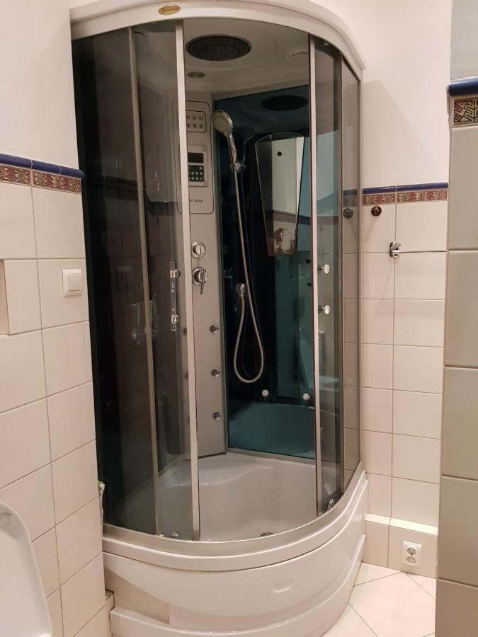 Coser Apartamenty Grzybowska Warszawa Exteriör bild