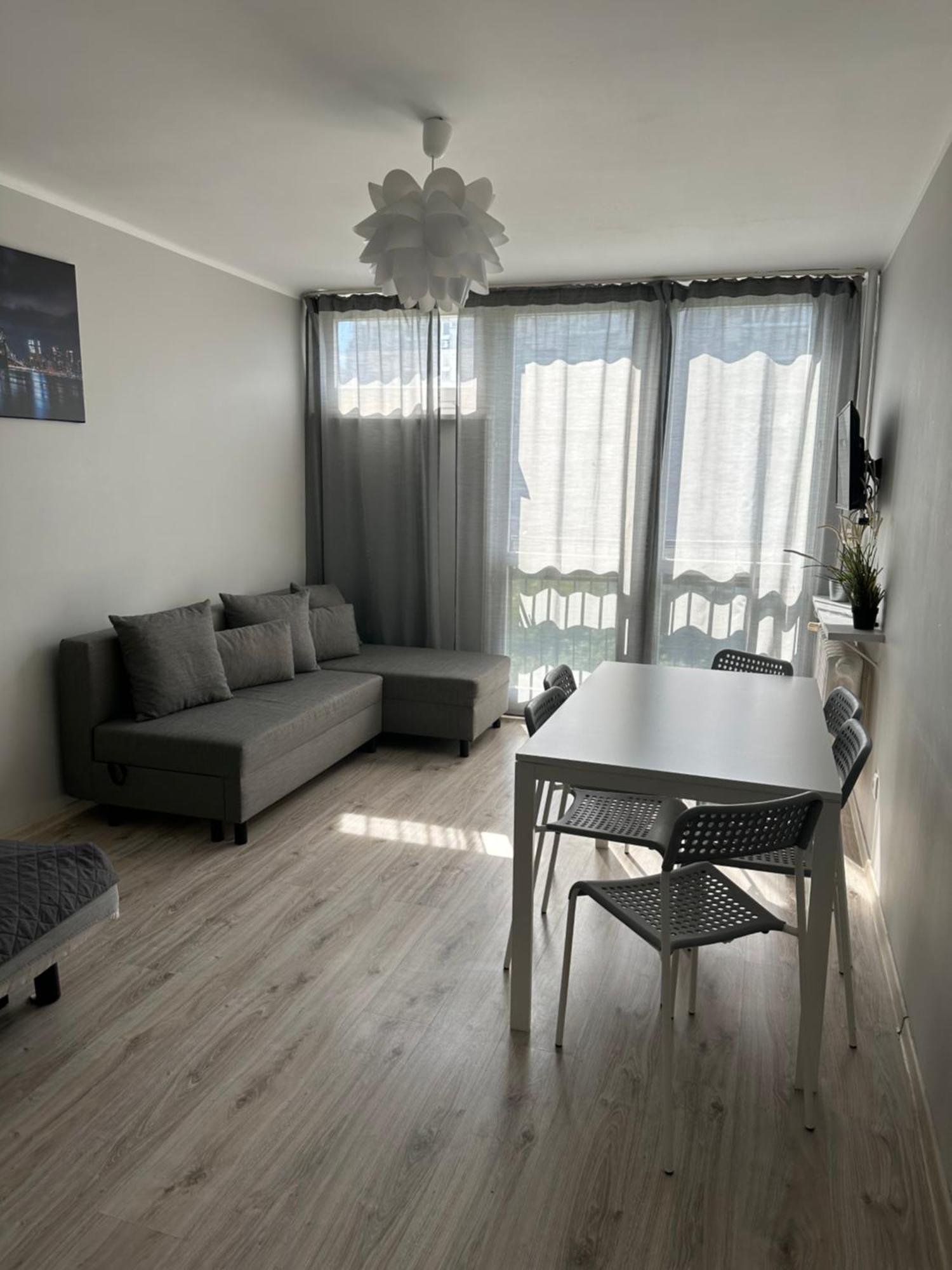 Coser Apartamenty Grzybowska Warszawa Exteriör bild